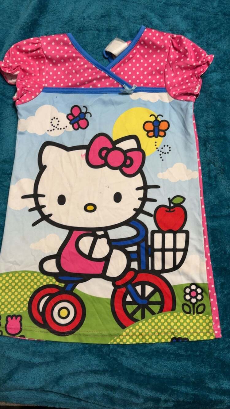 Hello Kitty Nightgown Size 4 Tricycle Graphics